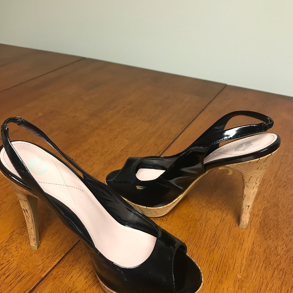 Black patent 5”cork heel with 1” platform. - Picture 2 of 3